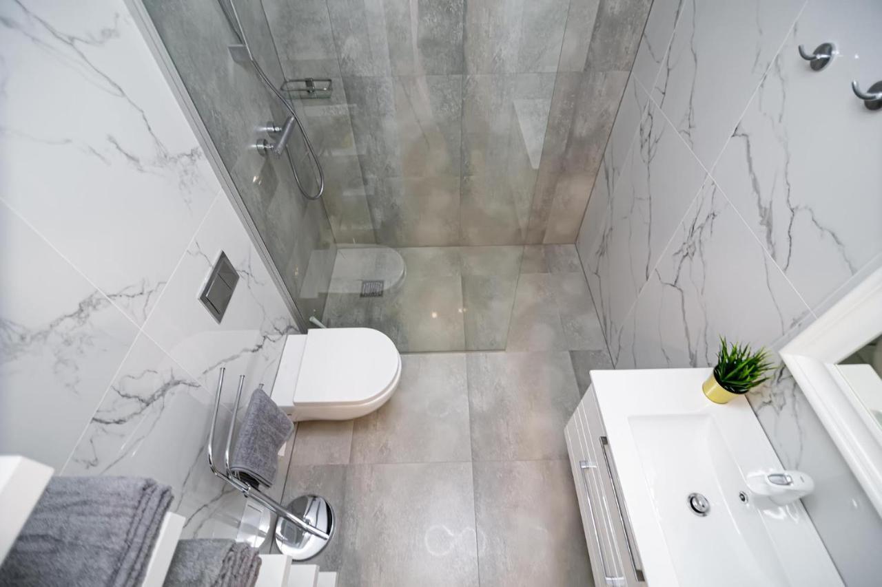 Owls Hill Apartment Kaunas Exterior photo